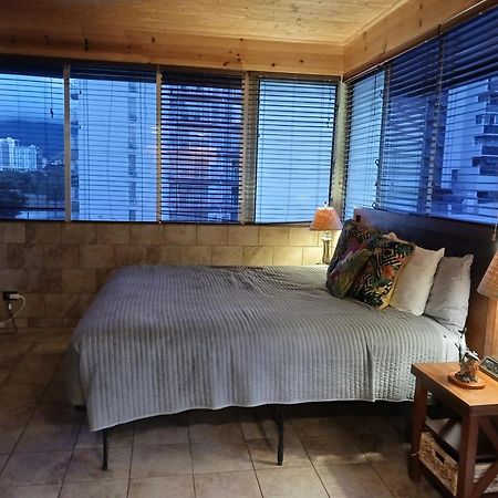Hawaiian King Lejlighedshotel Honolulu Værelse billede